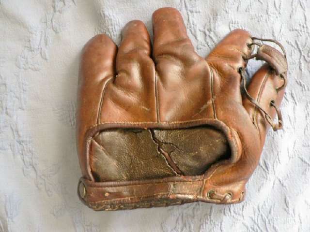 Spalding 30's Back
